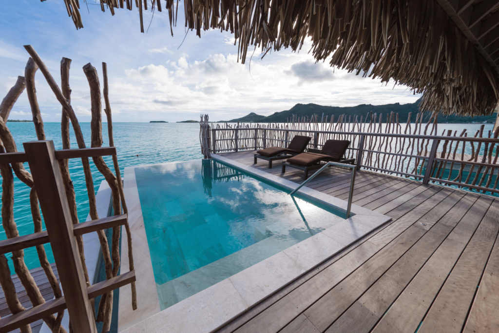 InterContinental Bora Bora Resort & Thalasso Spa 9 1 2