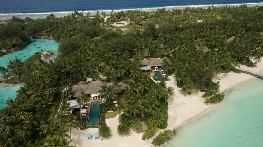 Four Seasons Resort Bora Bora 17 BOR 1922 original