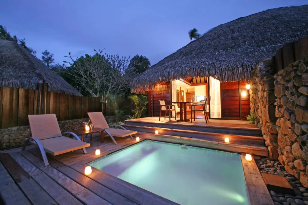 Manava Beach Resort & Spa Moorea 6 MBRM Garden Pool Bung HD ® GLB 27 min