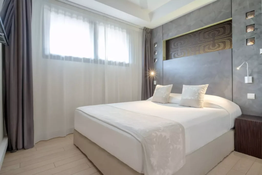 Te Moana Tahiti Resort 13 Ocean view Apartment 2 bedrooms bedroom 1